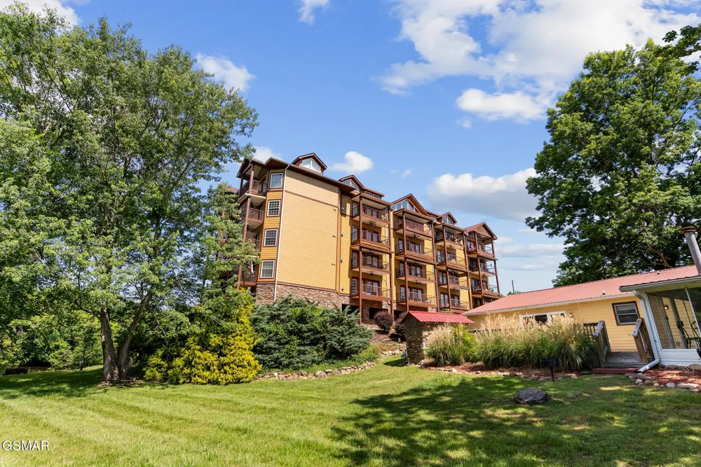 527 River Place Way #UNIT 546 Sevierville, TN 37862