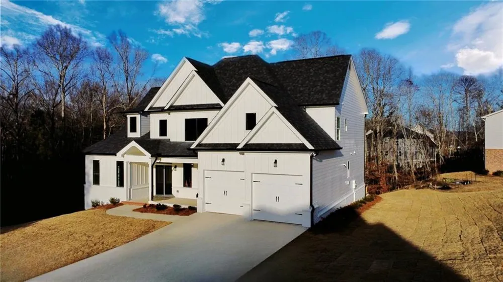 1695 Darby Road Waleska, GA 30183