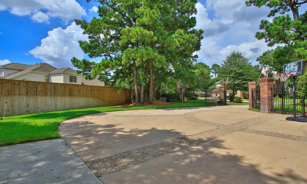 16315 Chipstead Drive Spring, TX 77379