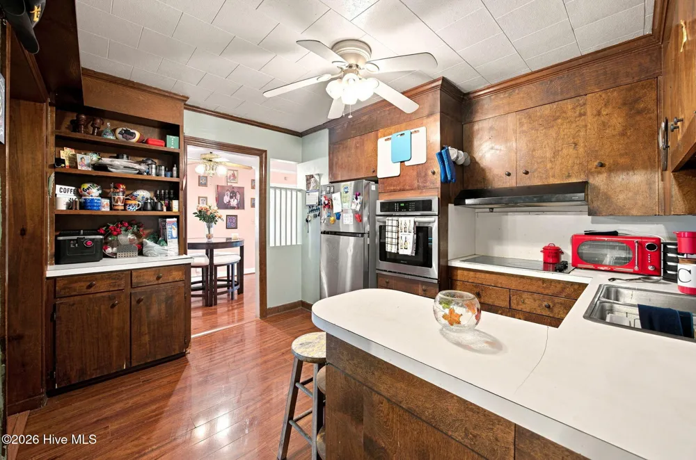208 West Avenue Oak City, NC 27857