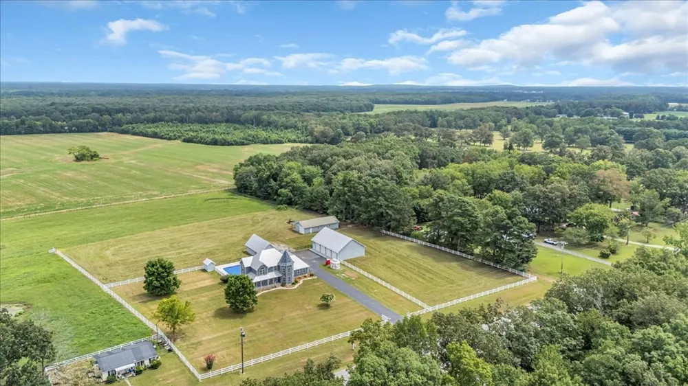 4662 Murfreesboro Hwy Manchester, TN 37355