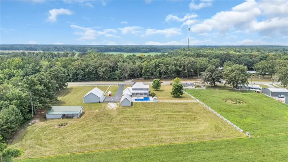 4662 Murfreesboro Hwy Manchester, TN 37355