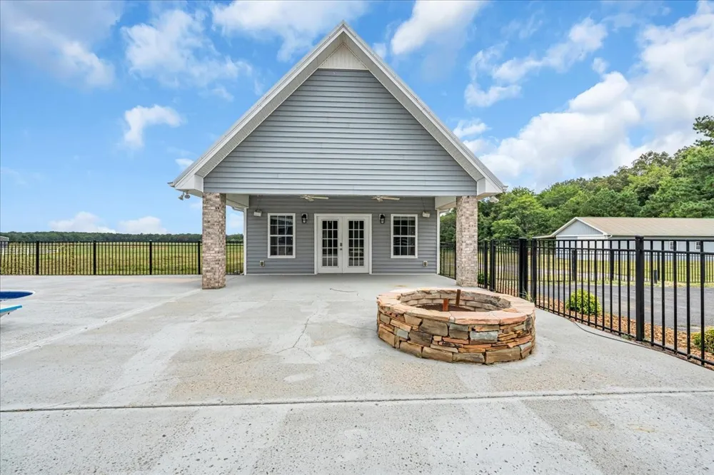 4662 Murfreesboro Hwy Manchester, TN 37355