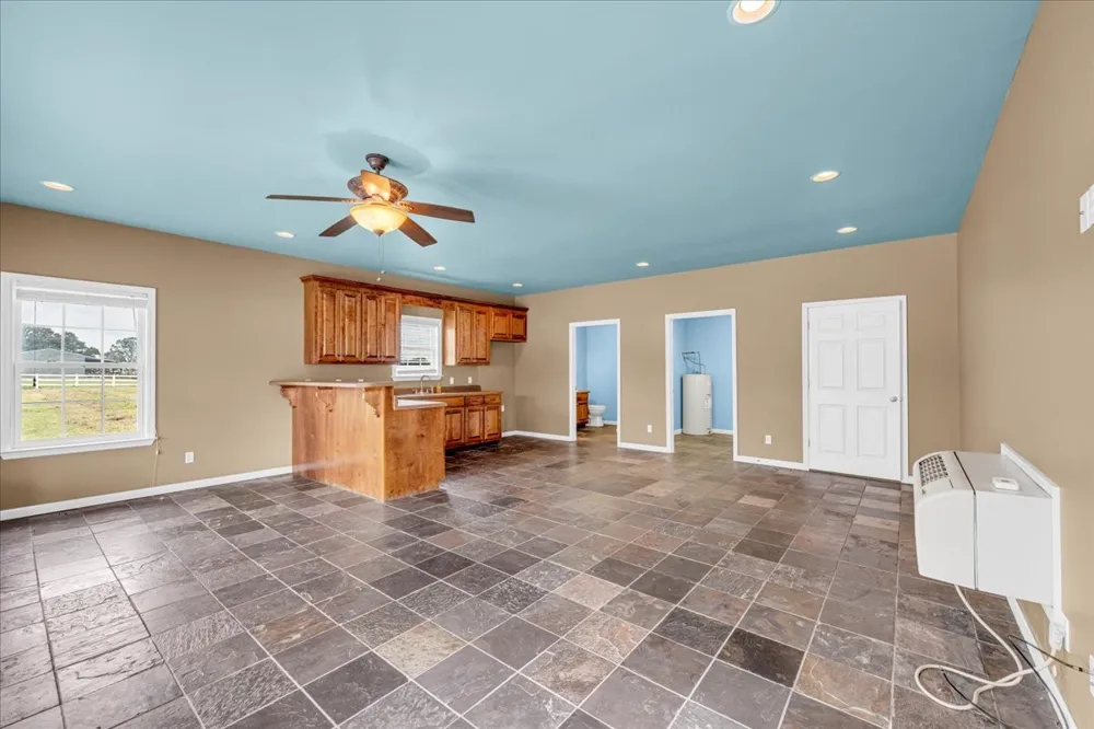 4662 Murfreesboro Hwy Manchester, TN 37355