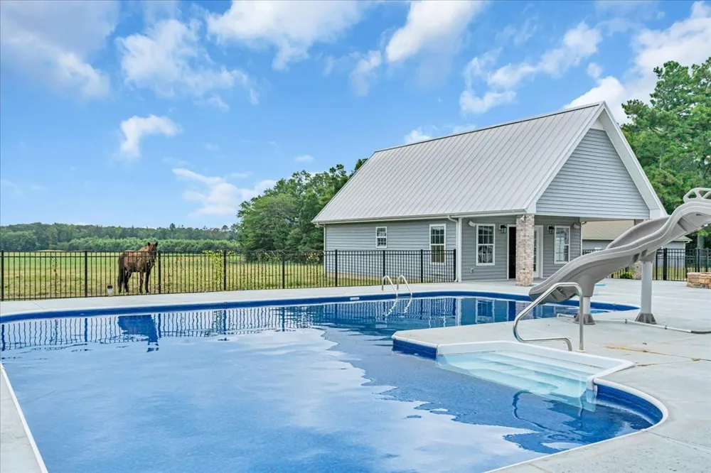 4662 Murfreesboro Hwy Manchester, TN 37355
