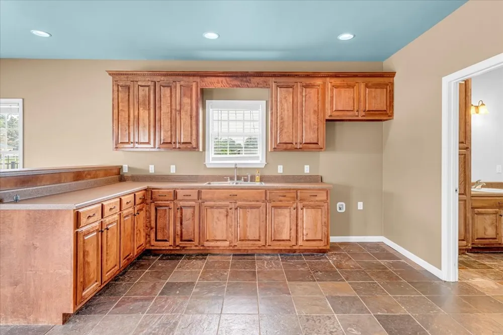 4662 Murfreesboro Hwy Manchester, TN 37355