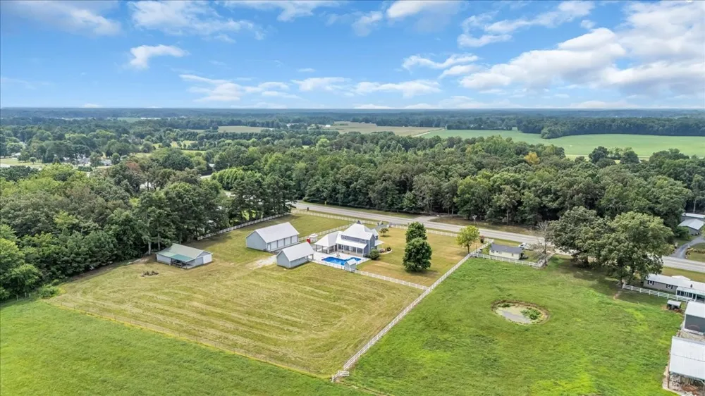 4662 Murfreesboro Hwy Manchester, TN 37355