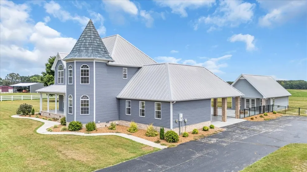 4662 Murfreesboro Hwy Manchester, TN 37355