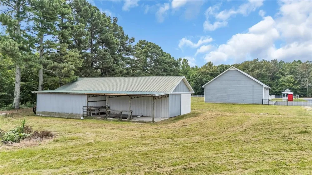 4662 Murfreesboro Hwy Manchester, TN 37355