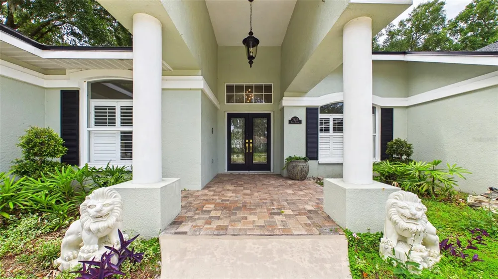 7225 RIVER FOREST LANE Temple Terrace, FL 33617