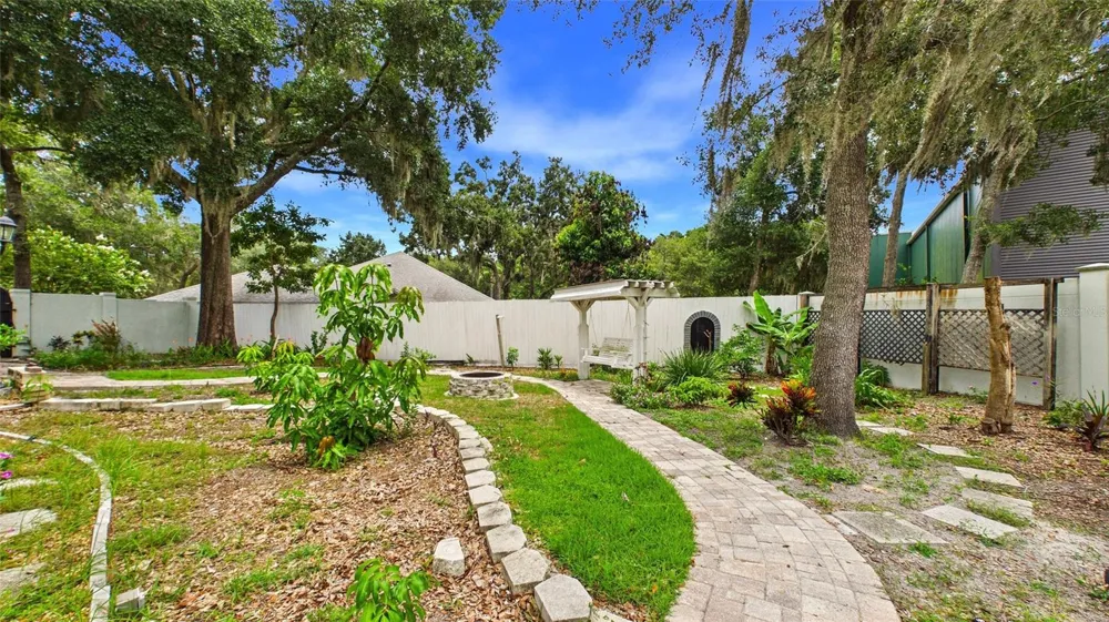7225 RIVER FOREST LANE Temple Terrace, FL 33617
