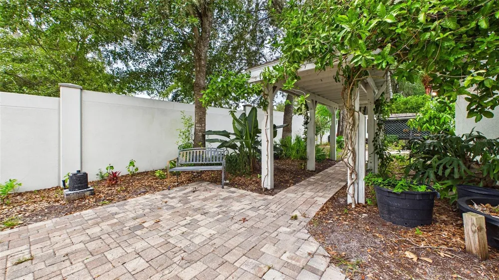 7225 RIVER FOREST LANE Temple Terrace, FL 33617