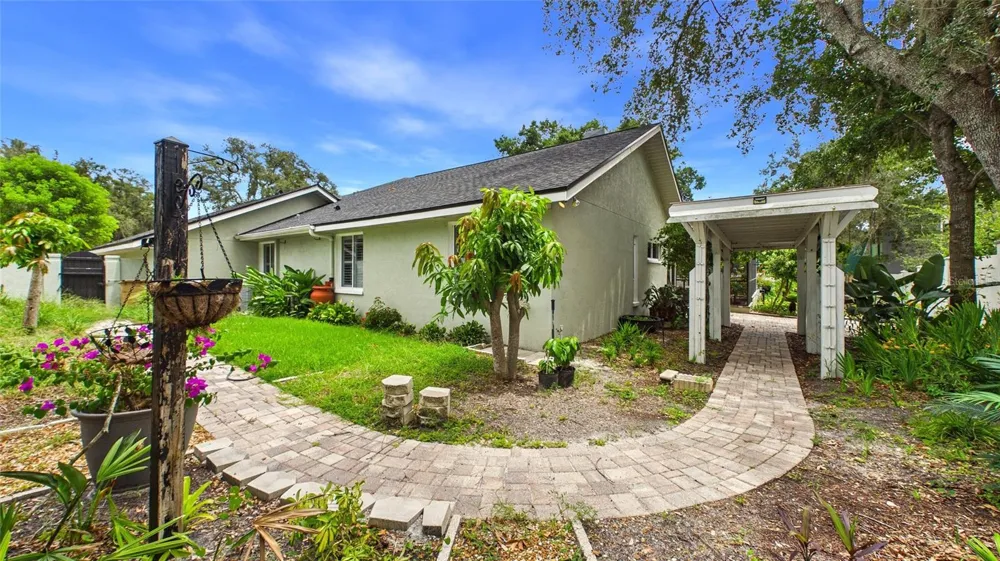 7225 RIVER FOREST LANE Temple Terrace, FL 33617