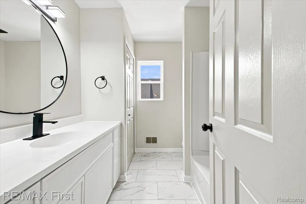 59756 W Brockton Street New Haven Village, MI 48048