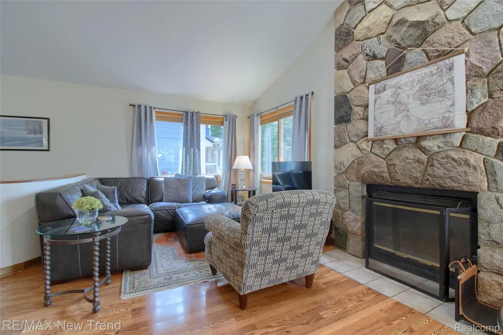 2475 Jackson Boulevard Highland Charter Township, MI 48356