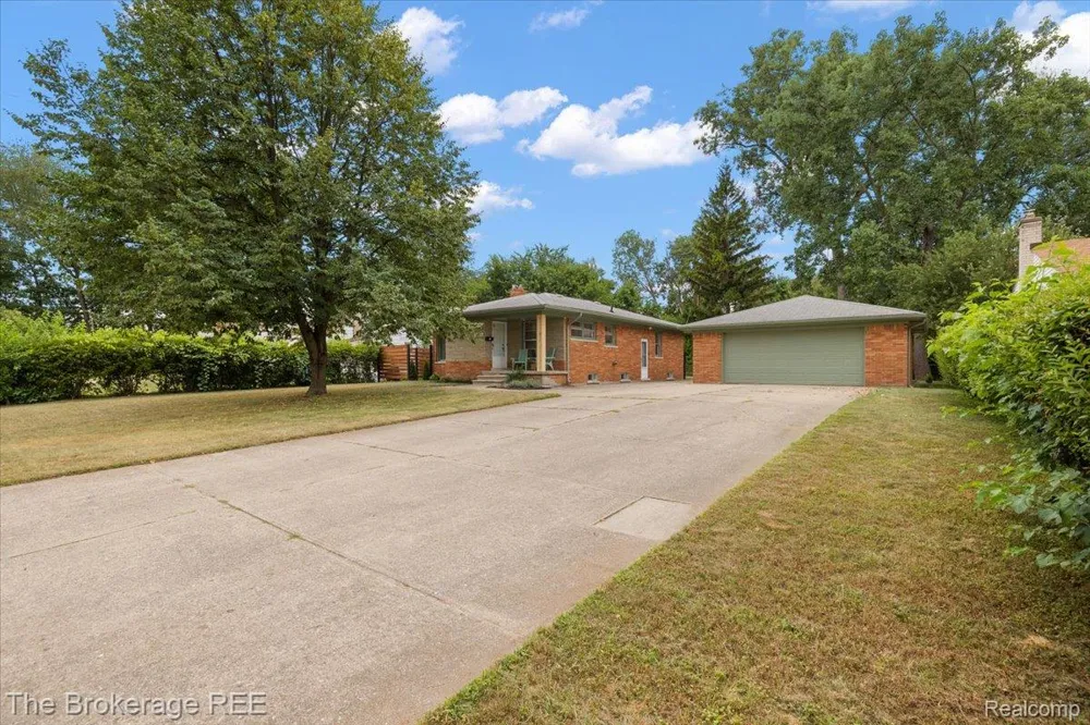 26515 Northeastern Highway Madison Heights City, MI 48071