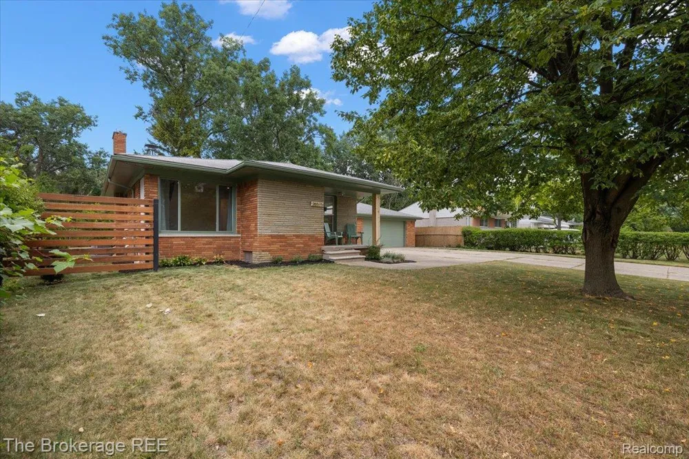 26515 Northeastern Highway Madison Heights City, MI 48071