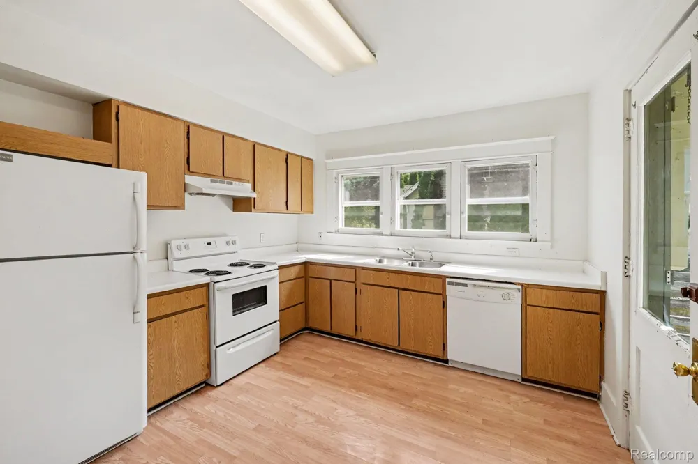 10266 Hegel Road Atlas Township, MI 48438