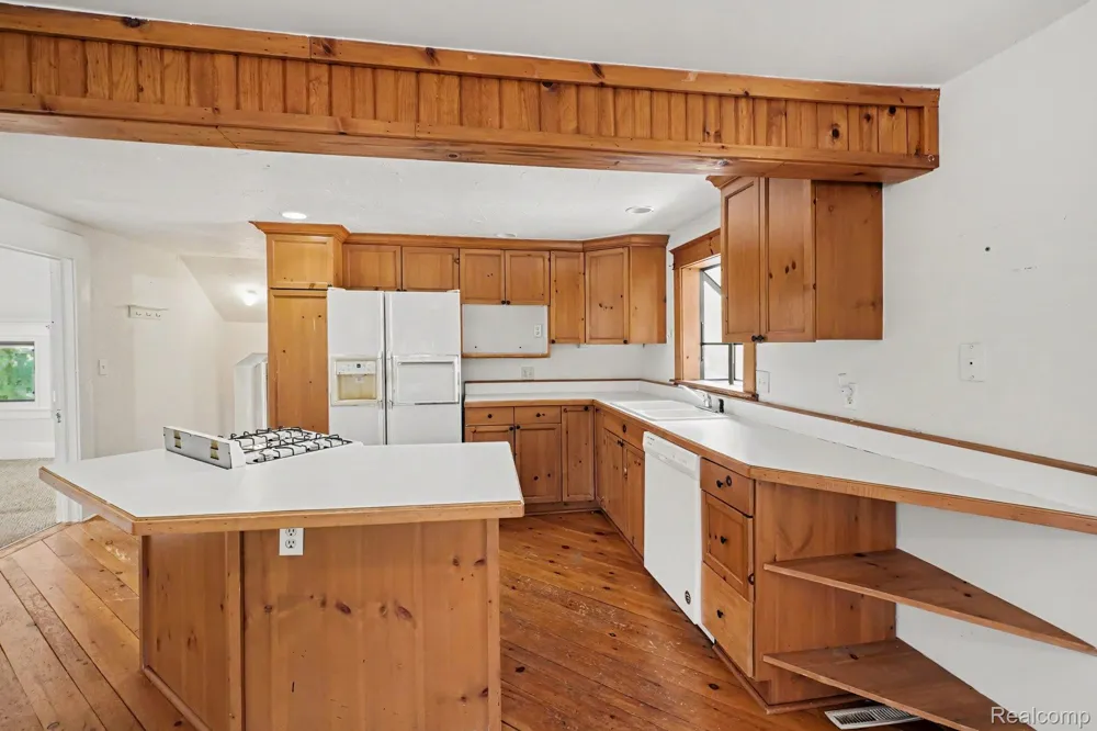 10266 Hegel Road Atlas Township, MI 48438