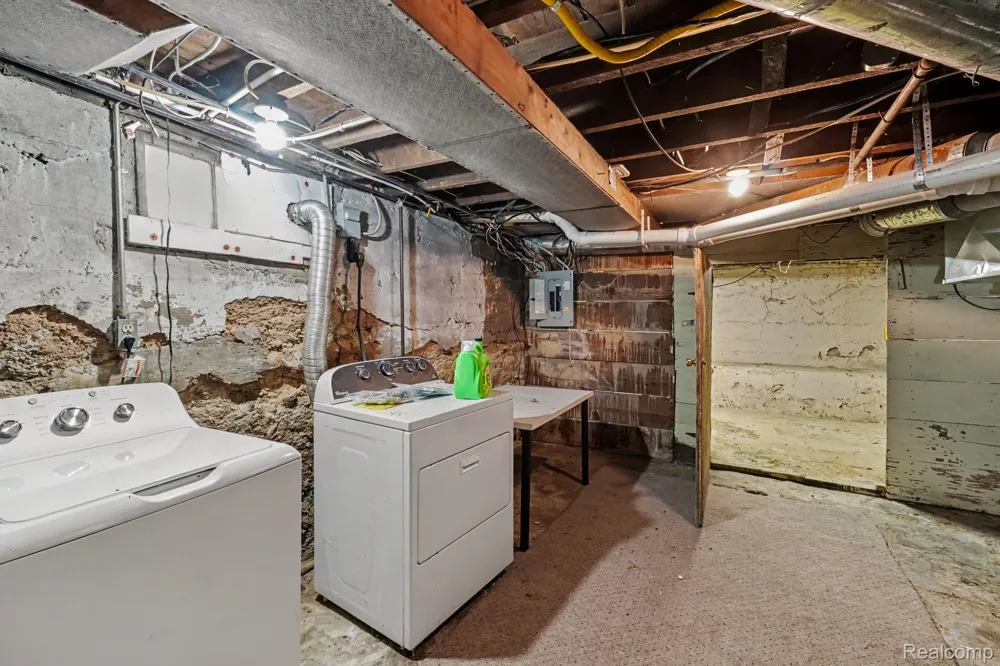 10266 Hegel Road Atlas Township, MI 48438