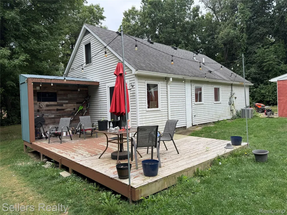 3030 Grange Hall Road Groveland Township, MI 48462