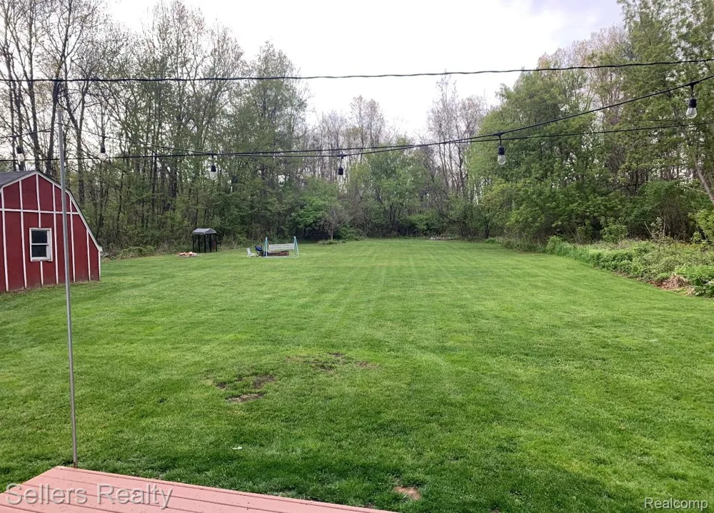 3030 Grange Hall Road Groveland Township, MI 48462