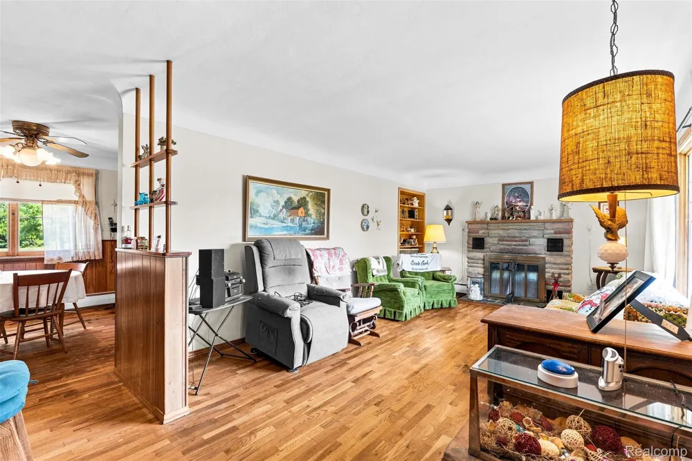 2285 Peppermill Road Lapeer Township, MI 48446