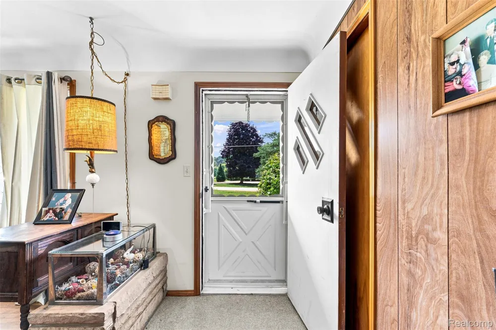 2285 Peppermill Road Lapeer Township, MI 48446
