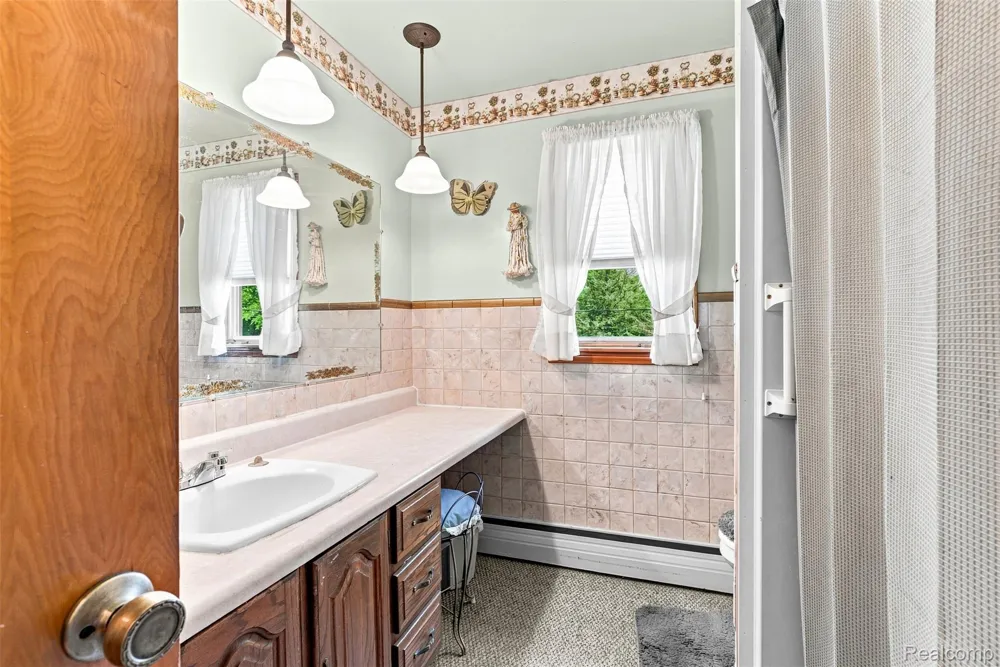 2285 Peppermill Road Lapeer Township, MI 48446