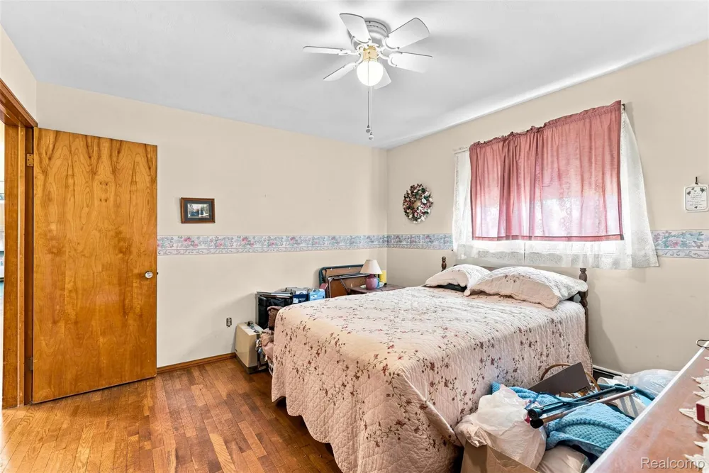 2285 Peppermill Road Lapeer Township, MI 48446