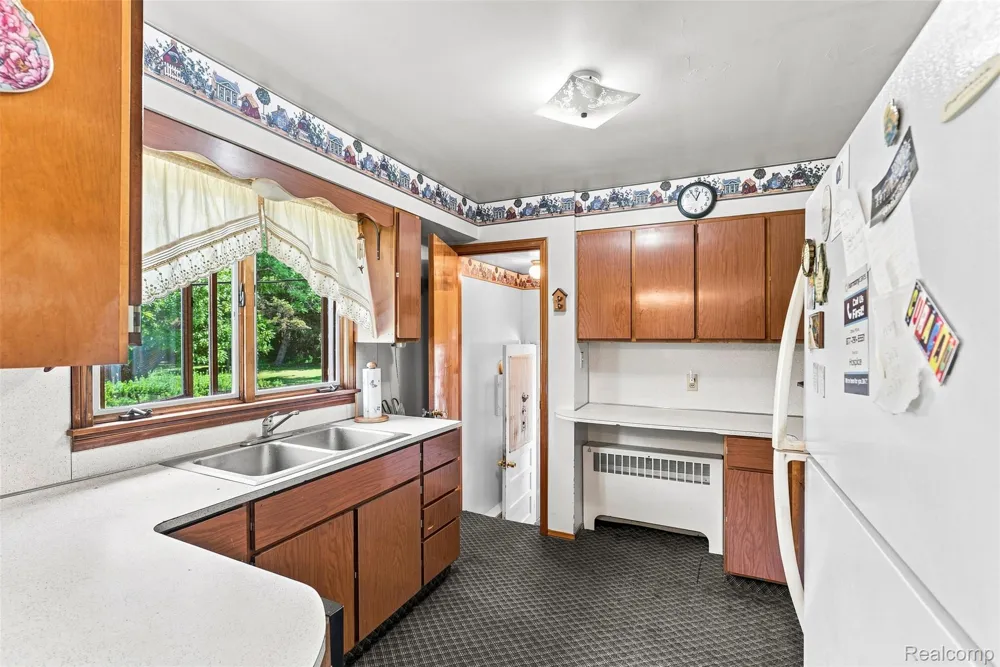 2285 Peppermill Road Lapeer Township, MI 48446