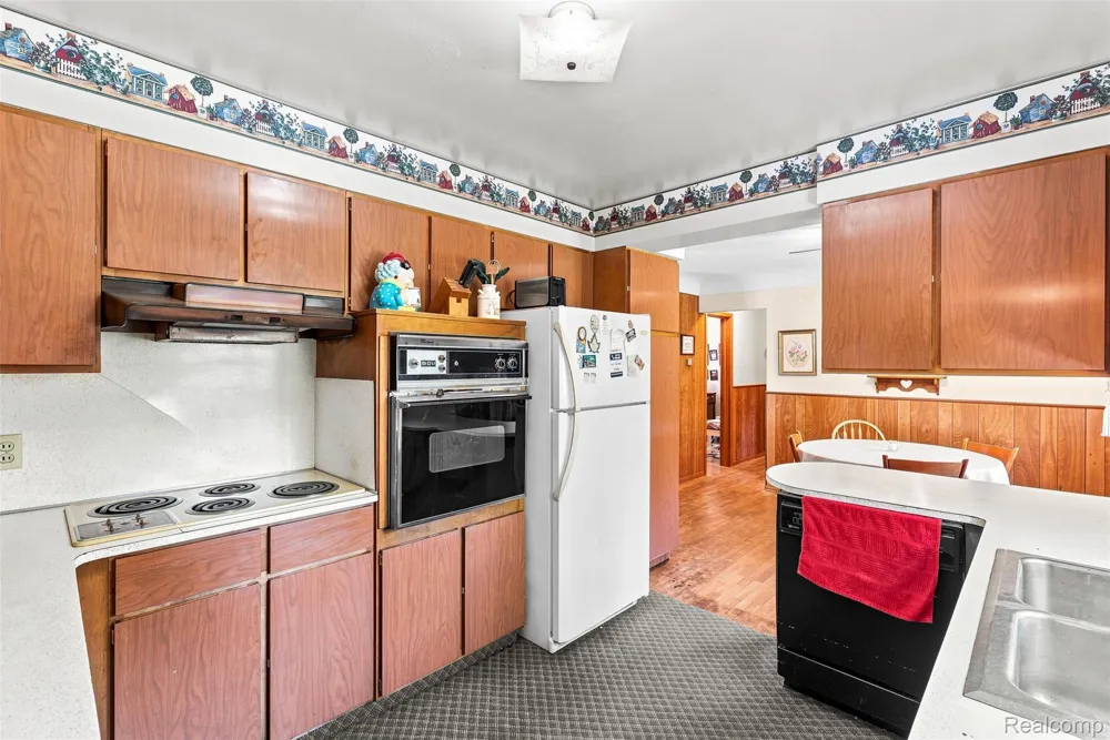 2285 Peppermill Road Lapeer Township, MI 48446