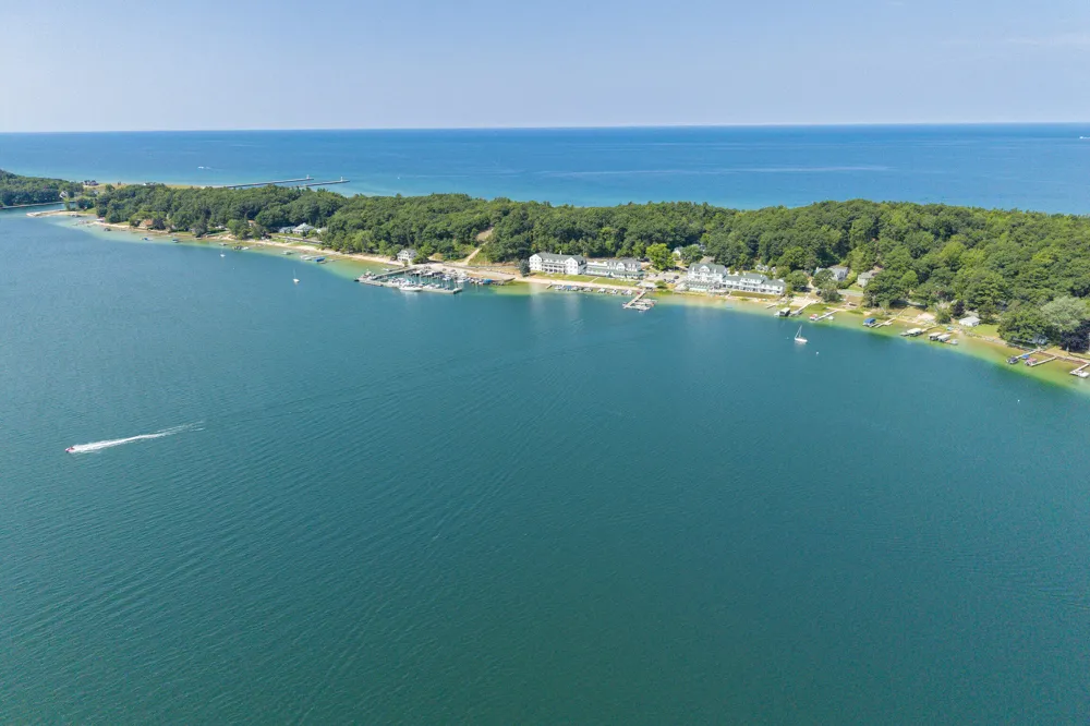 8807 Lake Park Drive Onekama Township, MI 49675