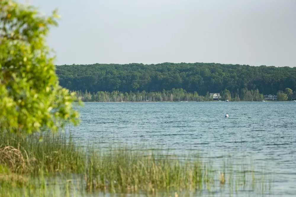 8807 Lake Park Drive Onekama Township, MI 49675