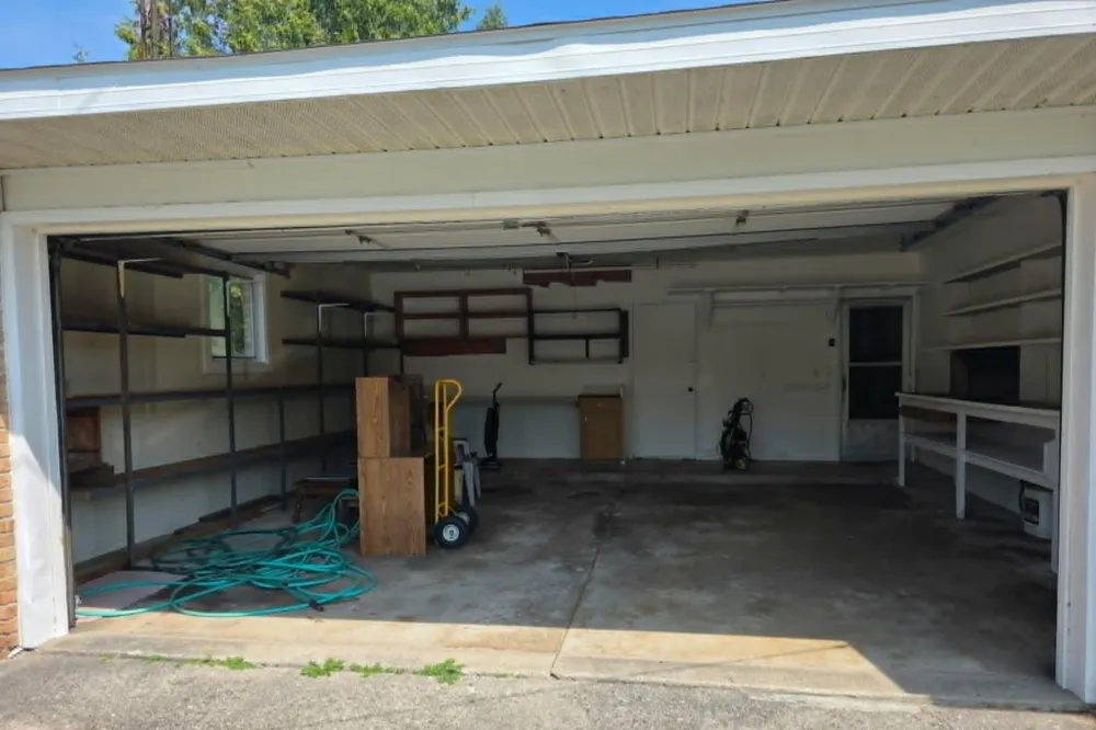 8807 Lake Park Drive Onekama Township, MI 49675