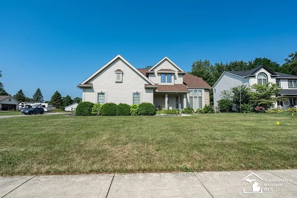 6829 Pine Creek Court Bedford Township, MI 48182