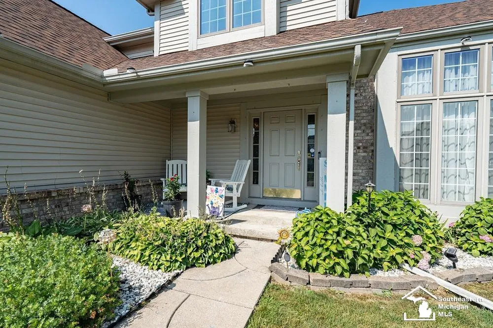 6829 Pine Creek Court Bedford Township, MI 48182