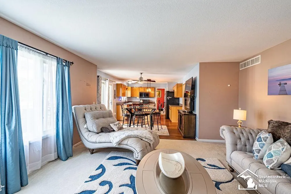 6829 Pine Creek Court Bedford Township, MI 48182