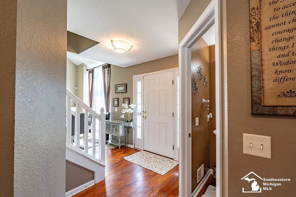 6829 Pine Creek Court Bedford Township, MI 48182