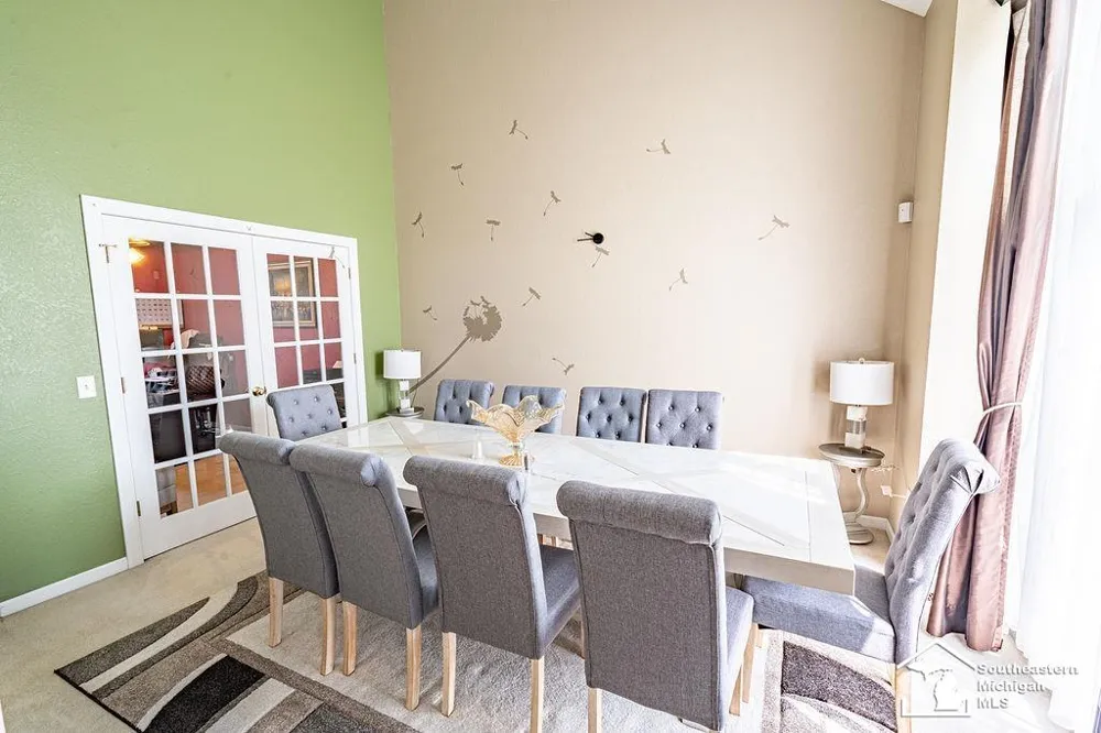 6829 Pine Creek Court Bedford Township, MI 48182