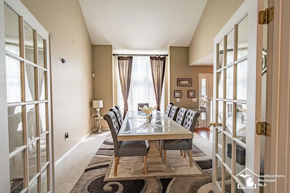 6829 Pine Creek Court Bedford Township, MI 48182