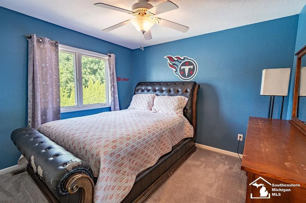 6829 Pine Creek Court Bedford Township, MI 48182