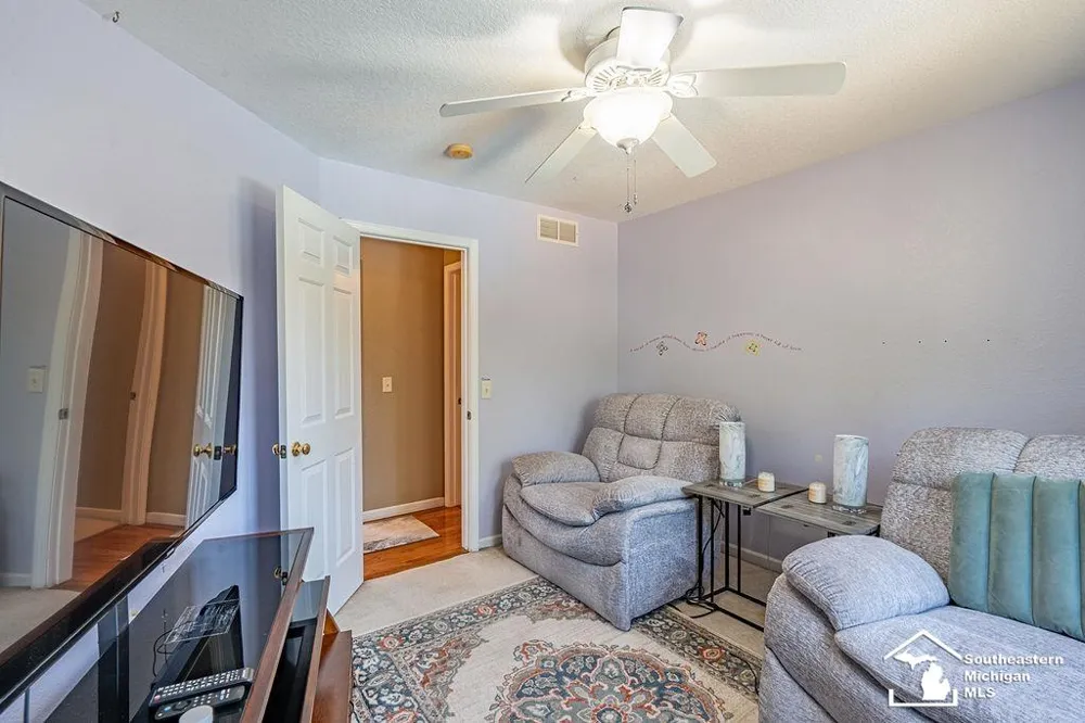 6829 Pine Creek Court Bedford Township, MI 48182