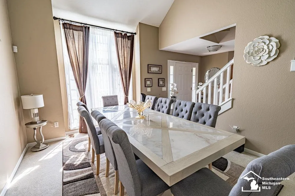 6829 Pine Creek Court Bedford Township, MI 48182