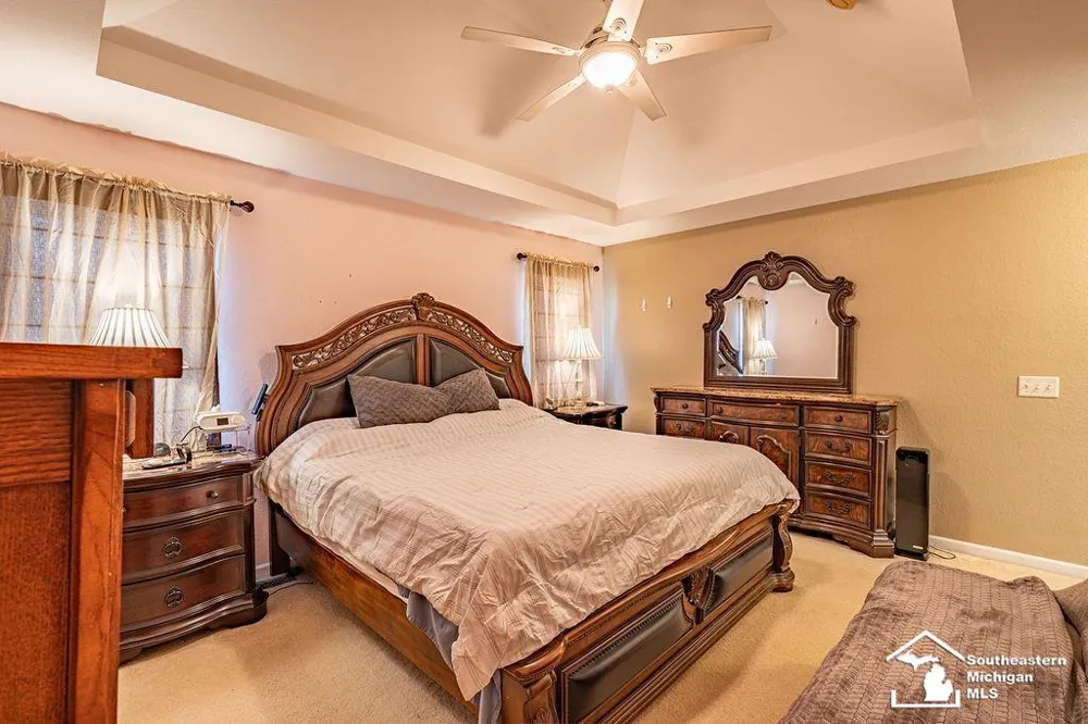 6829 Pine Creek Court Bedford Township, MI 48182