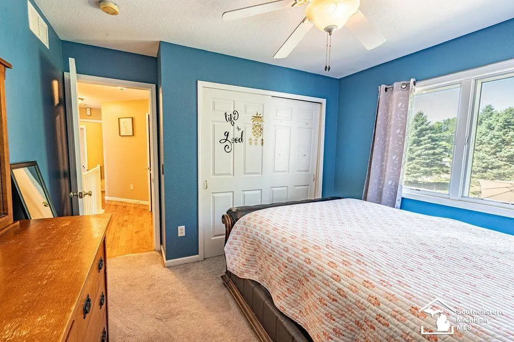 6829 Pine Creek Court Bedford Township, MI 48182