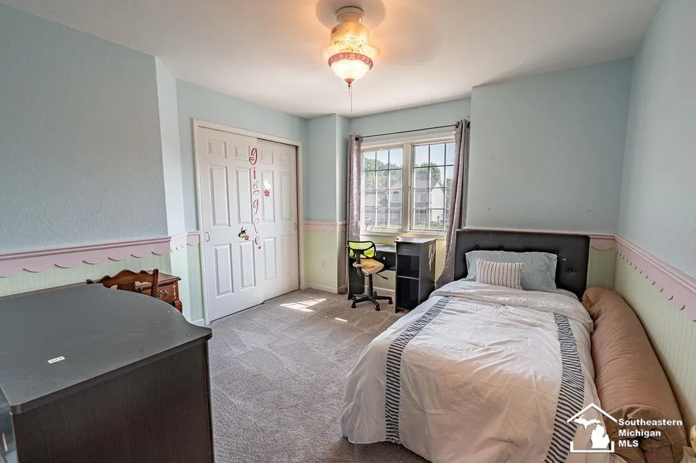 6829 Pine Creek Court Bedford Township, MI 48182