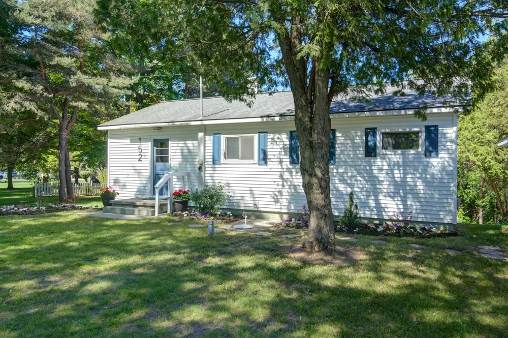 152 Sunset Drive Crystal Lake Township, MI 49636