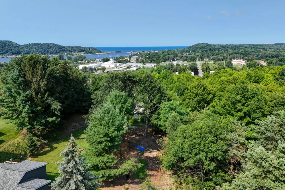 152 Sunset Drive Crystal Lake Township, MI 49636