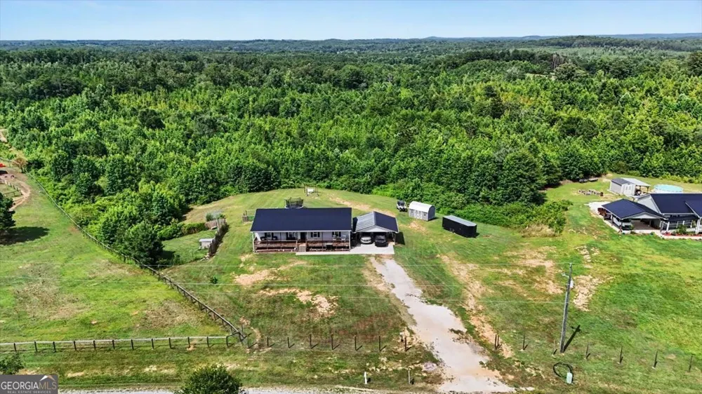 147 Edgar Bell RD Tallapoosa, GA 30176